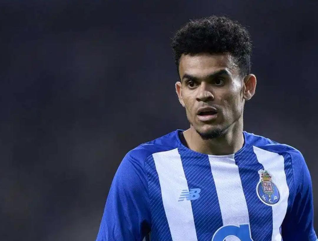 十大从未拿过欧冠与世界杯的巨星,因各种原因无缘欧洲杯的球星