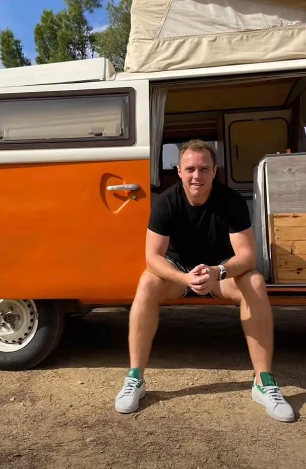 300斤小伙成功减掉半个自己,150斤男人断食减肥一个月