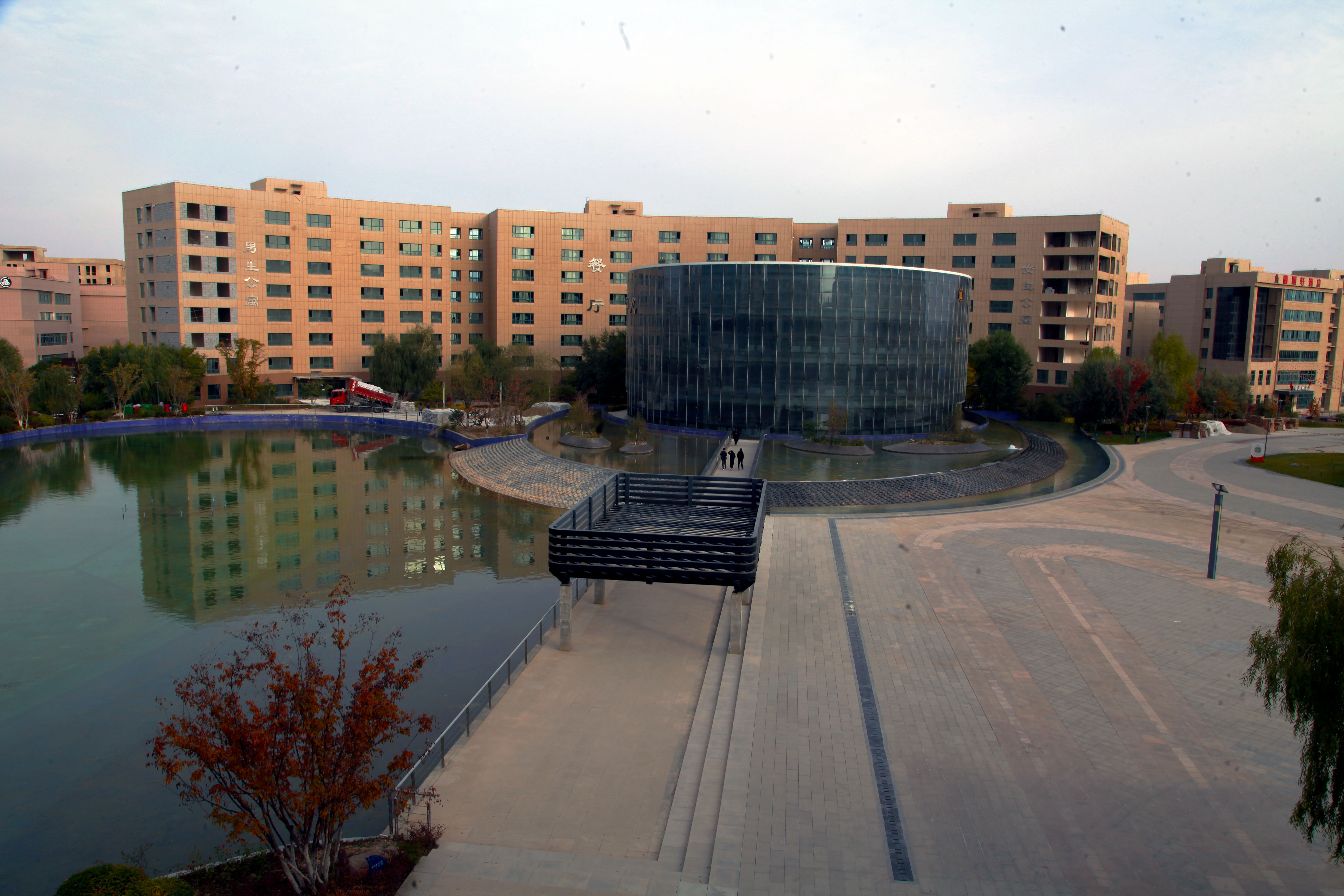 初高中毕业学什么技术好找工作,初中毕业学什么技术比较好工资高