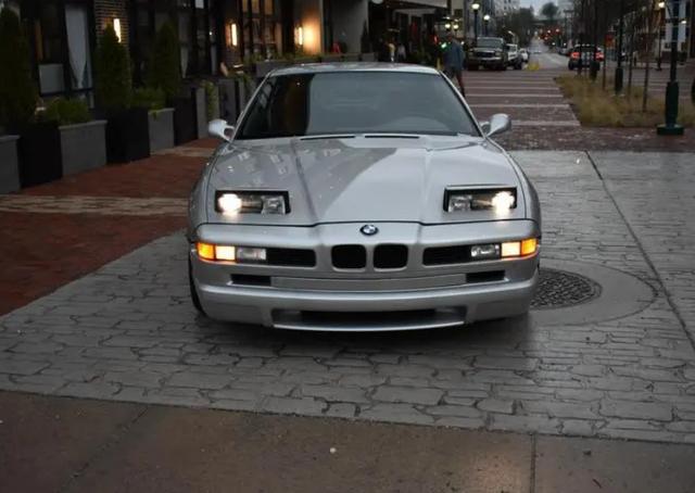 宝马8是否停产,30年前的宝马850i