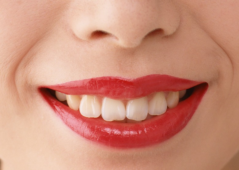 俗语说得好！“眉过眼端金碗，纹锁口无福禄”，这究竟是啥意思？