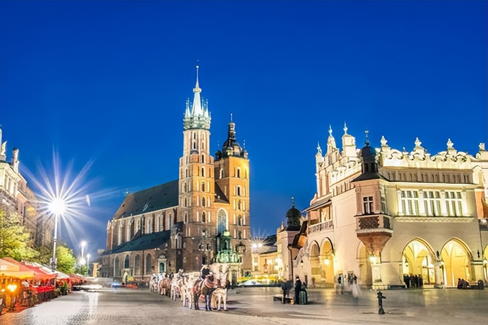 *国亡**三次的国家！周围国家得罪个遍，到底是伪君子还是真小人？