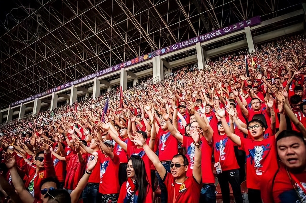 陕西长安竞技解散视频,陕西长安竞技解散球迷的反应