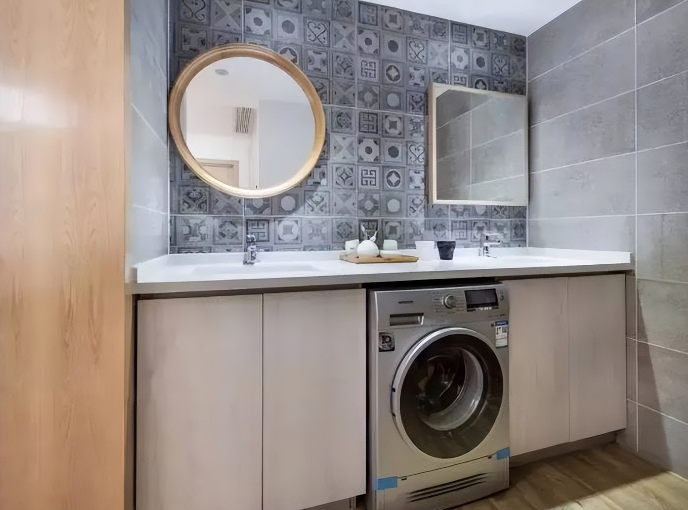 洗鞋机鸡肋吗,洗鞋机的优点和缺点