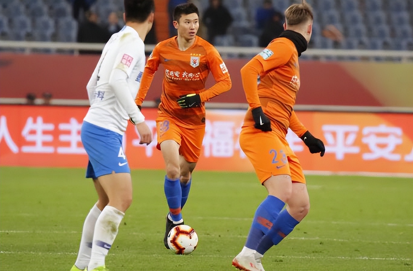 艾菲尔丁u20沙特头球,中国u20男足vs沙特中国进球