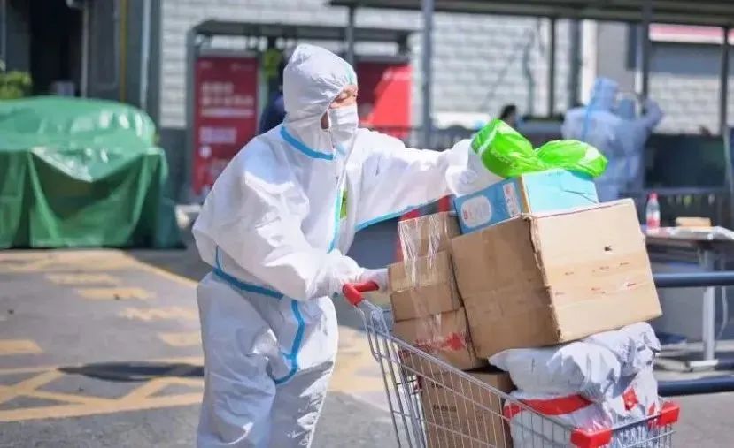 致敬钢铁侠英文歌,致敬钢铁侠彩蛋