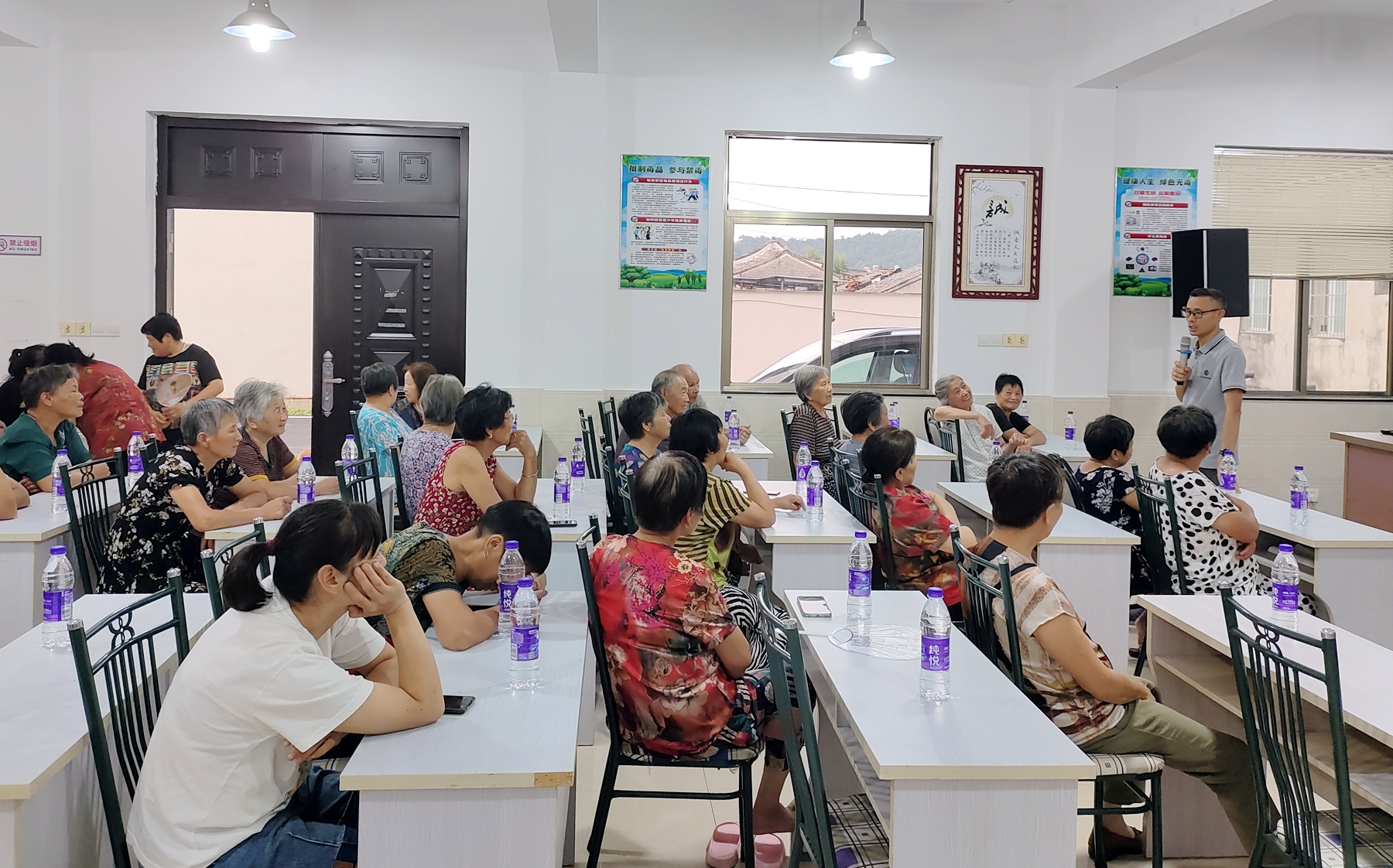 奉化区第五届礼堂文化节“体卫融合”全民健身大讲堂在牌亭村开讲