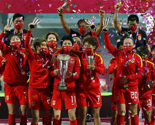 中国女足和中国男足战绩对比,女足夺冠亚洲杯男足评论