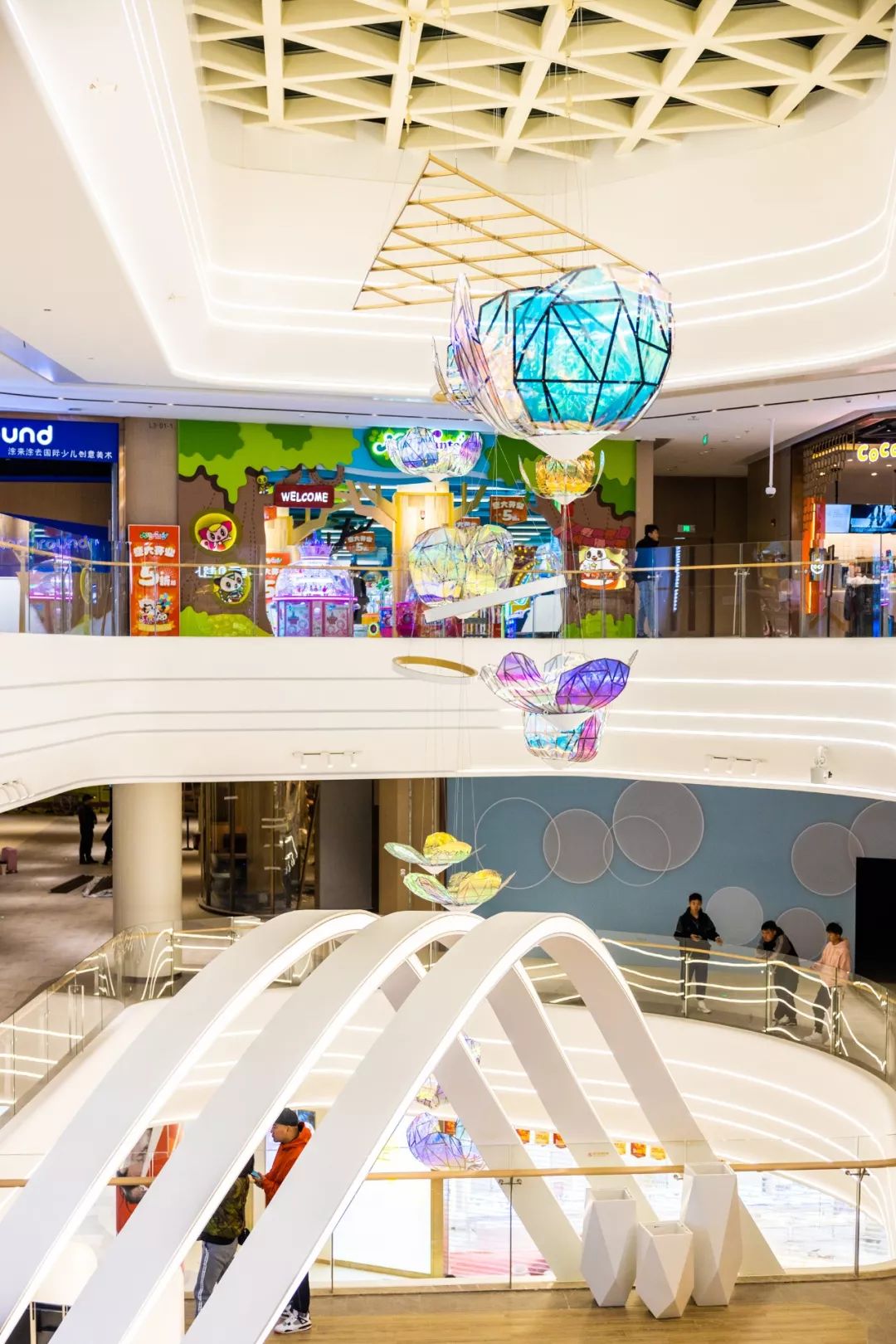 上海宝山龙湖天街购物中心,上海宝山花园城商场