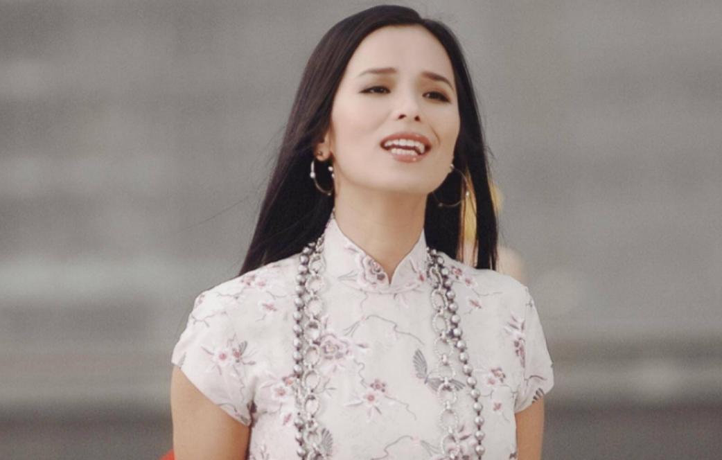 韦唯和前夫离婚多少年,韦唯与老公离婚原因