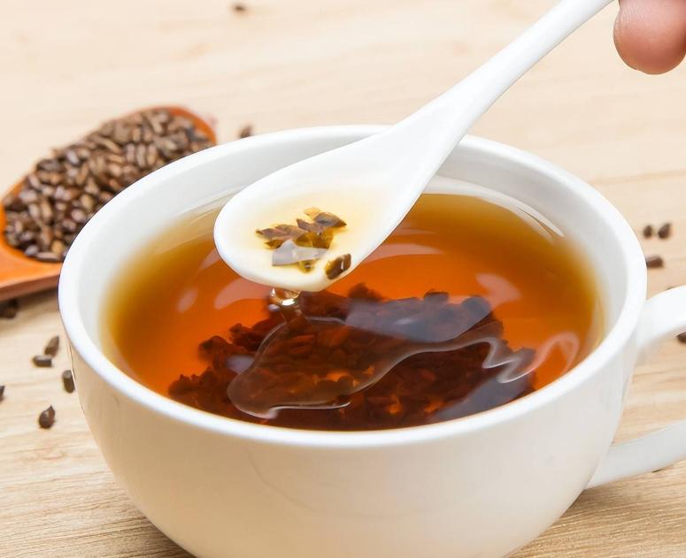 口干舌燥但又不想喝水是什么原因,为什么人会经常觉得口干