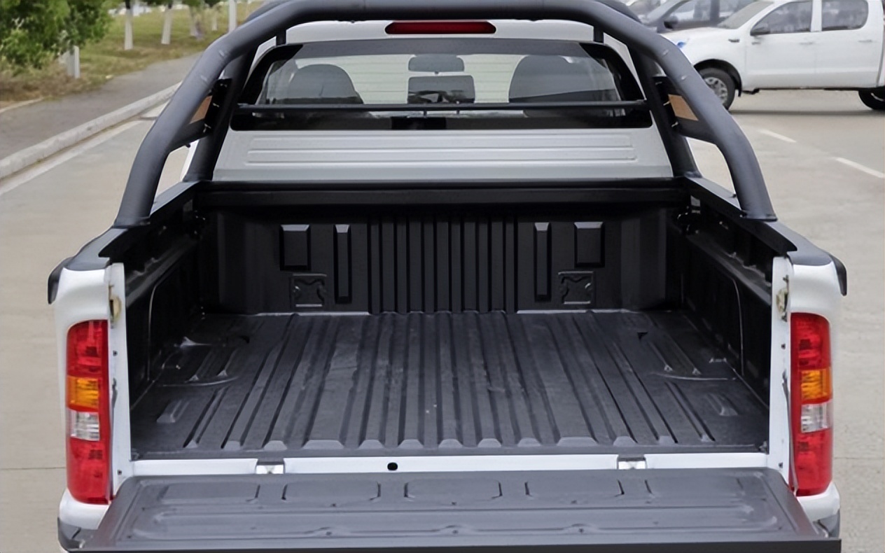 10万块买到什么皮卡,10万左右值得入手的两驱柴油皮卡