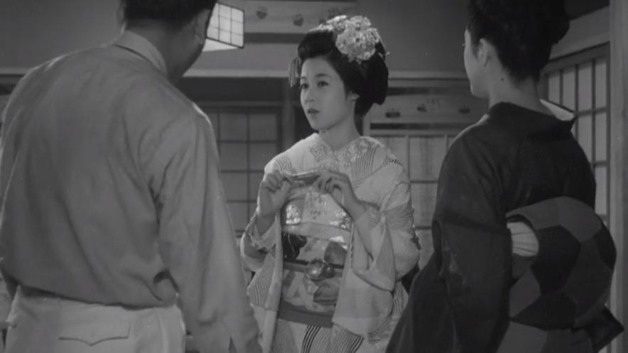 日本电影艺伎经典片段,日本黑白老电影艺妓的悲惨一生