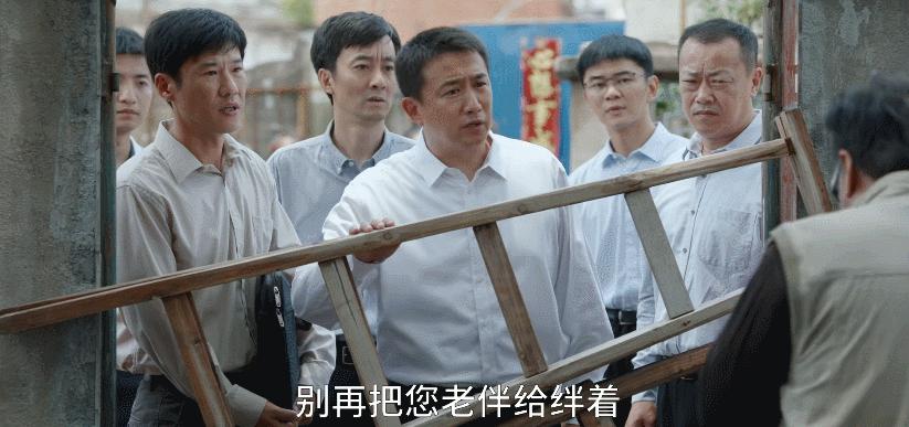 澶鏀惰鐜囩牬2鏈夊灏戜汉瑙傜湅,澶鏀惰鐜囩牬2鏈夎皝