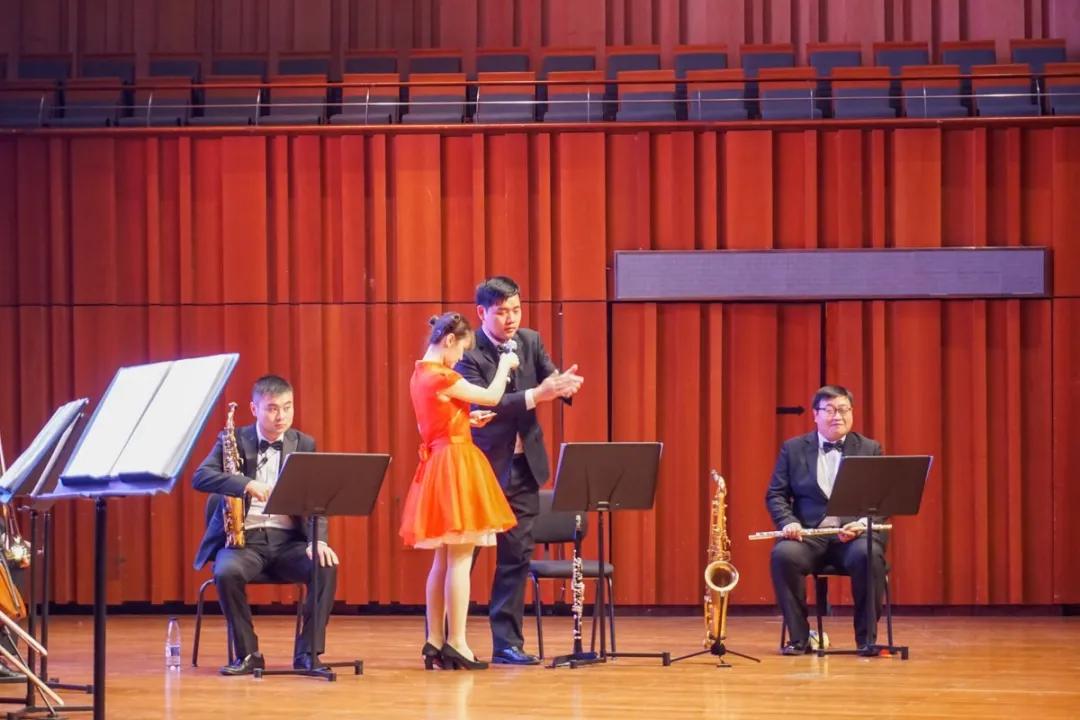 听天空之城音乐会前的功课,听新年音乐会