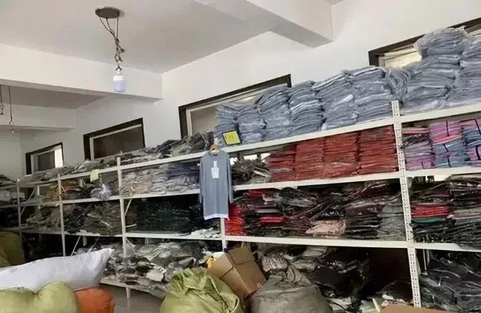 男子20万买一条半死不活的鱼,小伙花800元买一条蓝色大鱼