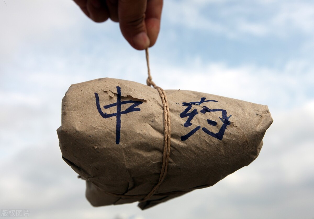 生完孩子女性单侧耳鸣的原因,生完孩子耳鸣眩晕是怎么回事