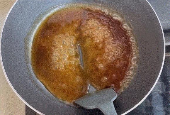 什么材质的锅不粘锅又耐用,刚买回来的锅好用又不粘锅无烟