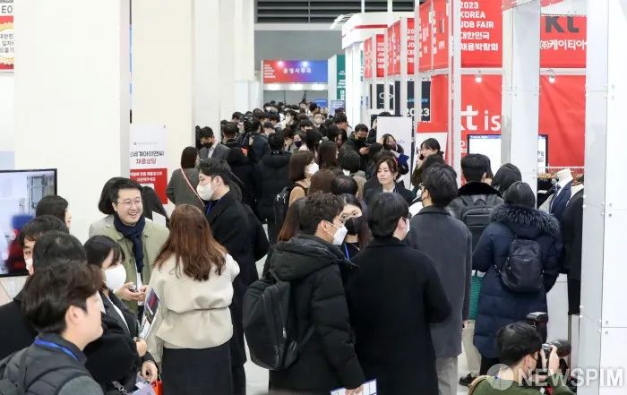韩中年轻人的真实现状,韩日年轻人现状