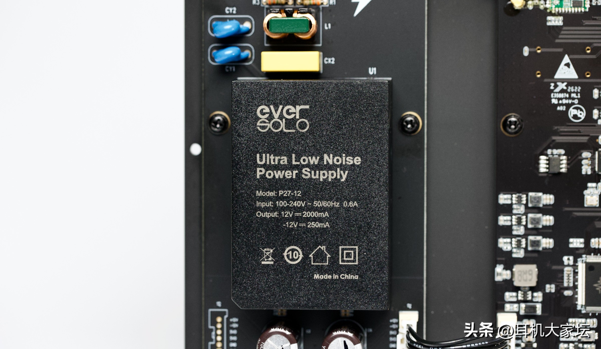 精工细作：旗舰级ES9038Pro解码耳放一体机EverSoloDAC-Z8