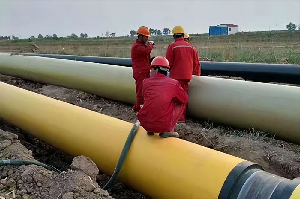 管道聚氨酯保温层最低厚度,保温管接口现场发泡