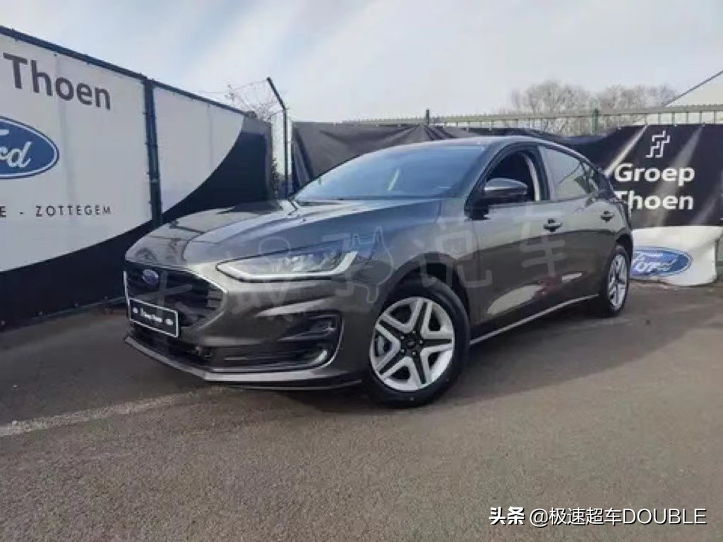 全新福克斯三厢轮毂,福克斯1.5t和思域1.5t比加速