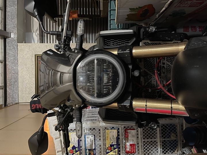 本田CB650R卡西堤外挂雾灯开箱安装