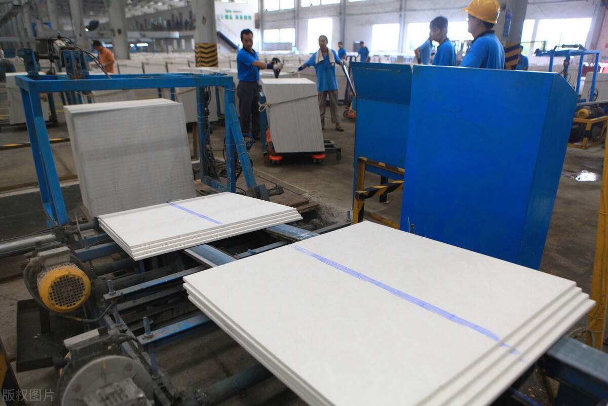 普通家里装修比较实惠,家庭装修全攻略怎样装修不被坑