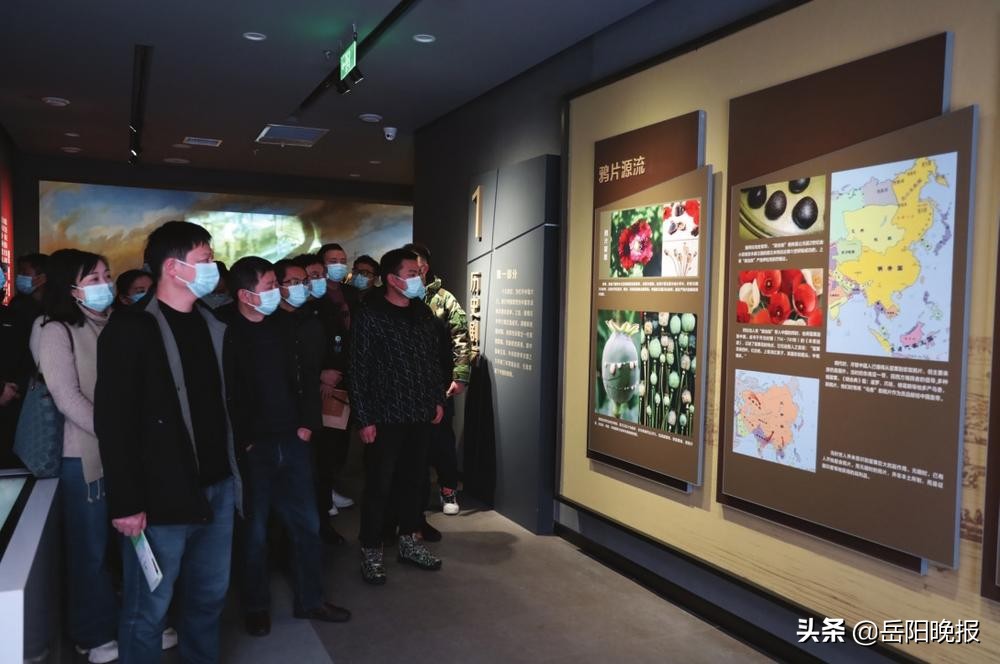 雁引愁心去山衔好月来上一句,雁引愁心去山衔好月来朗诵