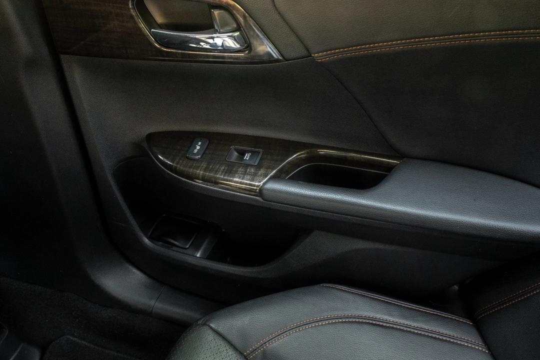 雅阁3.5v6发动机测评,本田雅阁3.0v6试驾