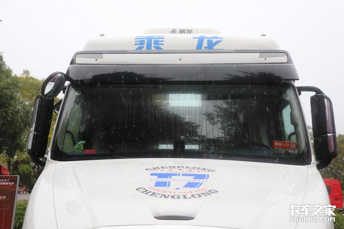 能洗澡做饭的床车,能洗澡带大床的房车