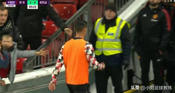 c罗反回曼联第一赛季帽子戏法,c罗评价格雷泽