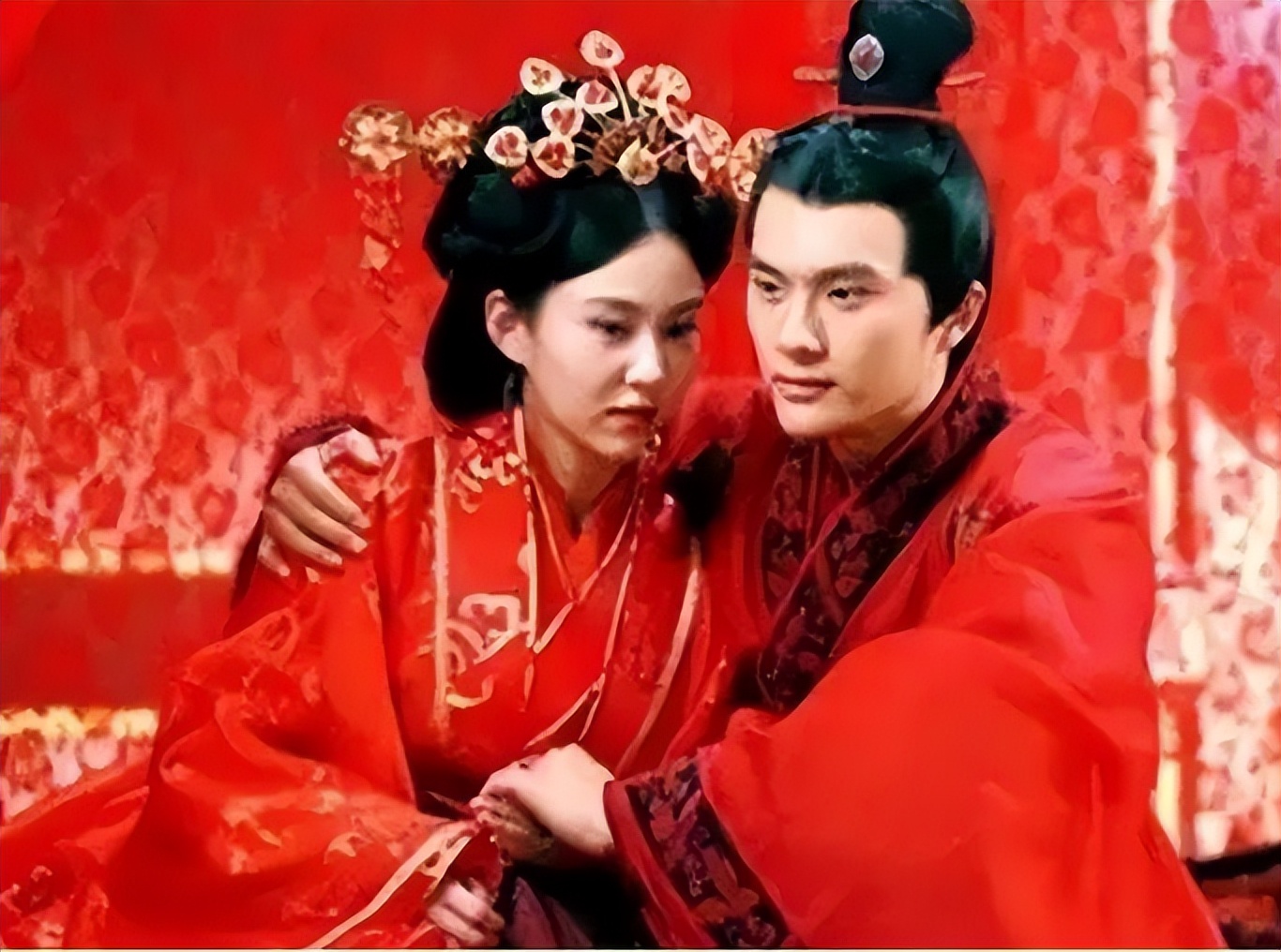 网友质疑泼水节,泼水节是娱乐活动吗