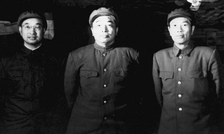 50年志愿军第一次总结大会，彭德怀厉声喝道：38军的梁兴初来了没