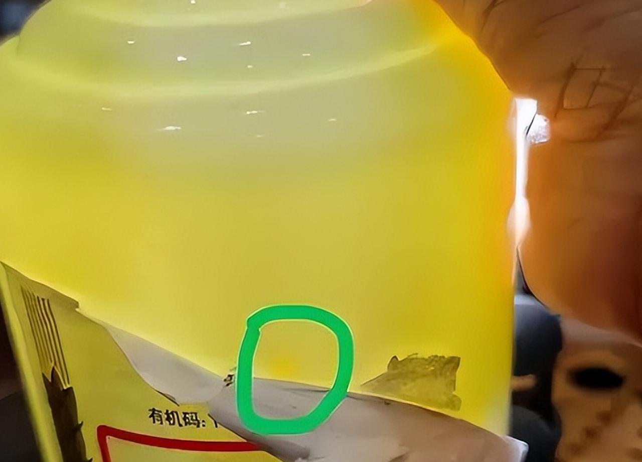 白酒假酒揭秘,低端假酒大揭秘