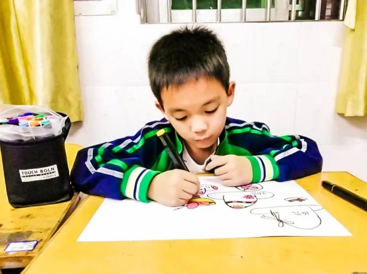 东莞市塘厦镇林村小学校园,东莞市塘厦镇林村小学