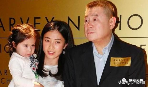 李嘉欣是否两次急救,李嘉欣突然住院急救