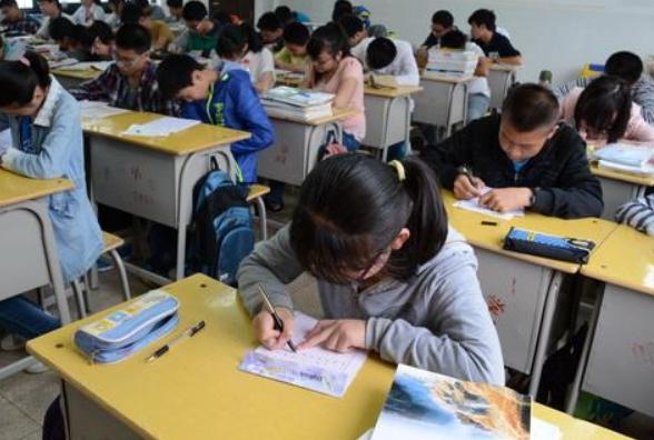 奶酪字体对学生的影响,奶酪字体适合小学生写