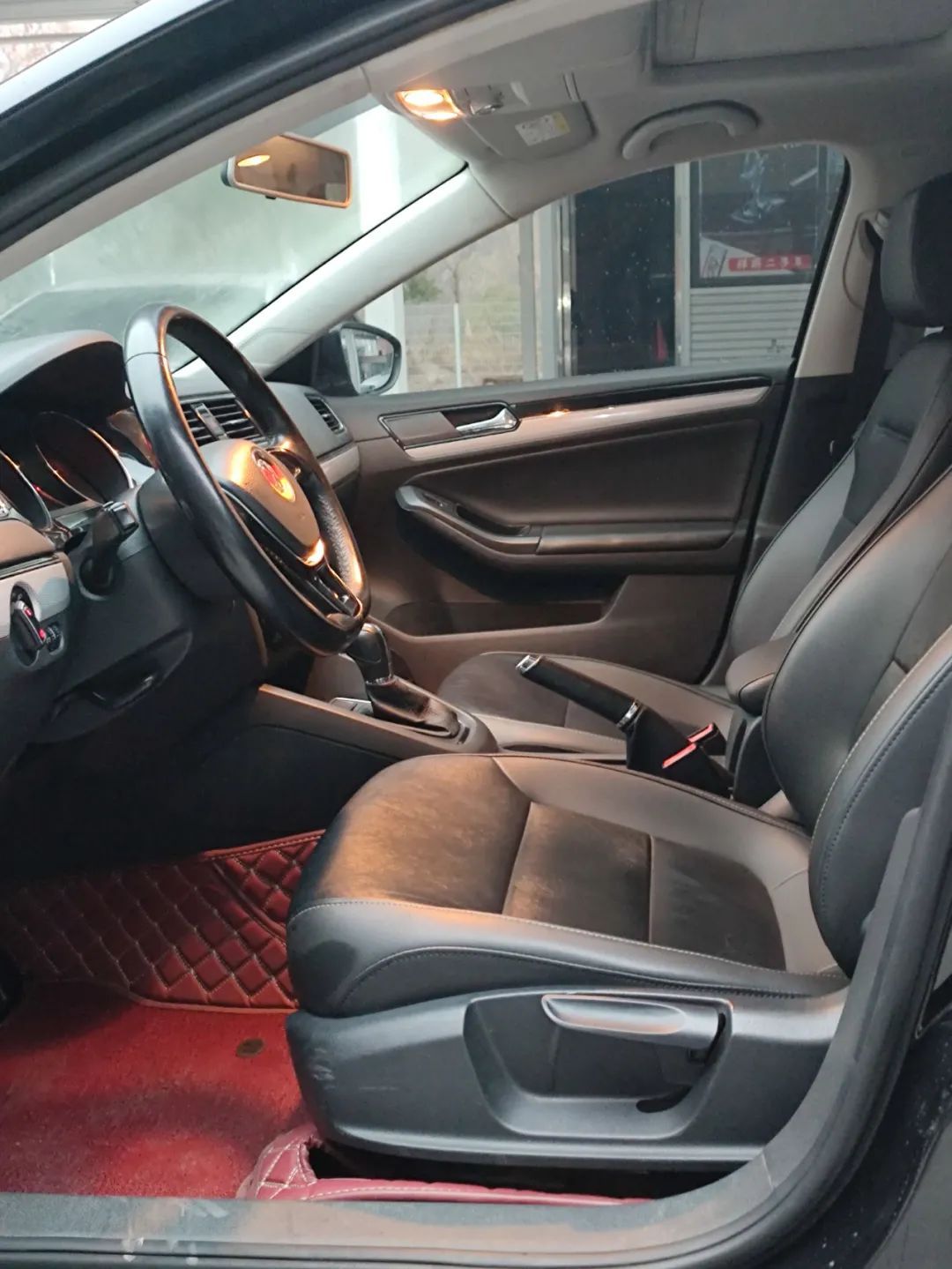 十堰龙信二手车市场雅阁,十堰龙信国际汽车城二手车直播