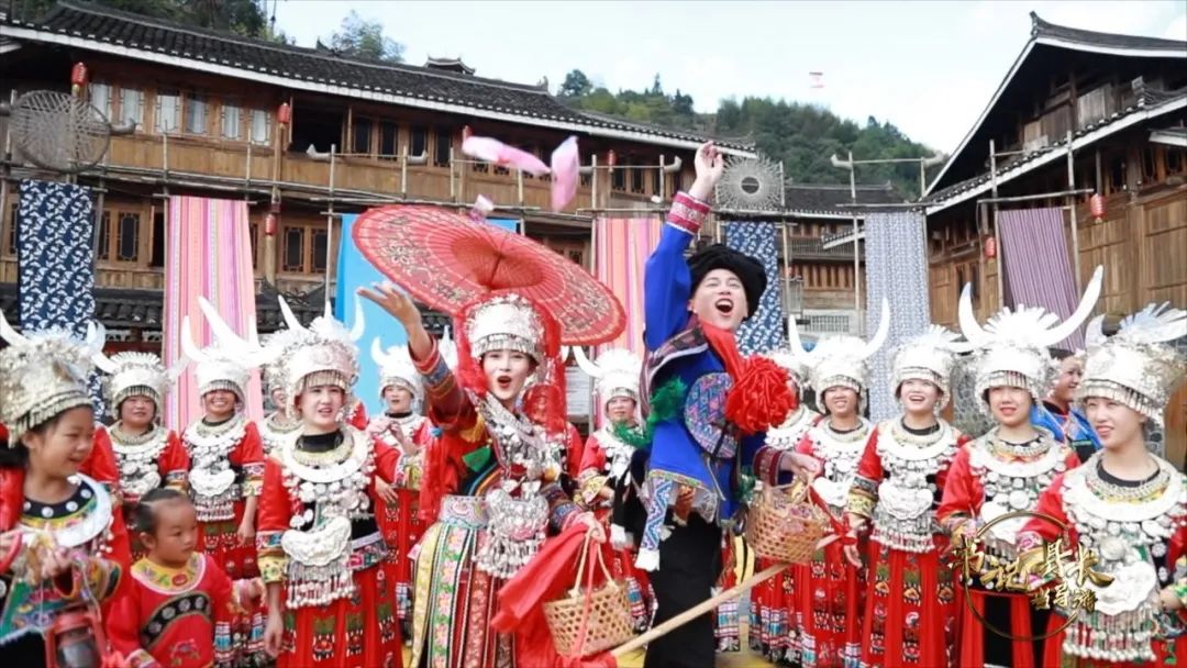 泡温泉、撸串儿、买买买，顺便办场“婚礼”…龙胜就是这么幸福