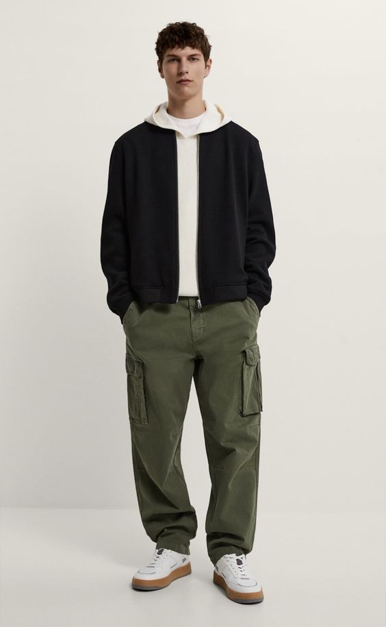 黄杏色和军绿色哪个不过时,军绿色裤子如何穿出高级感