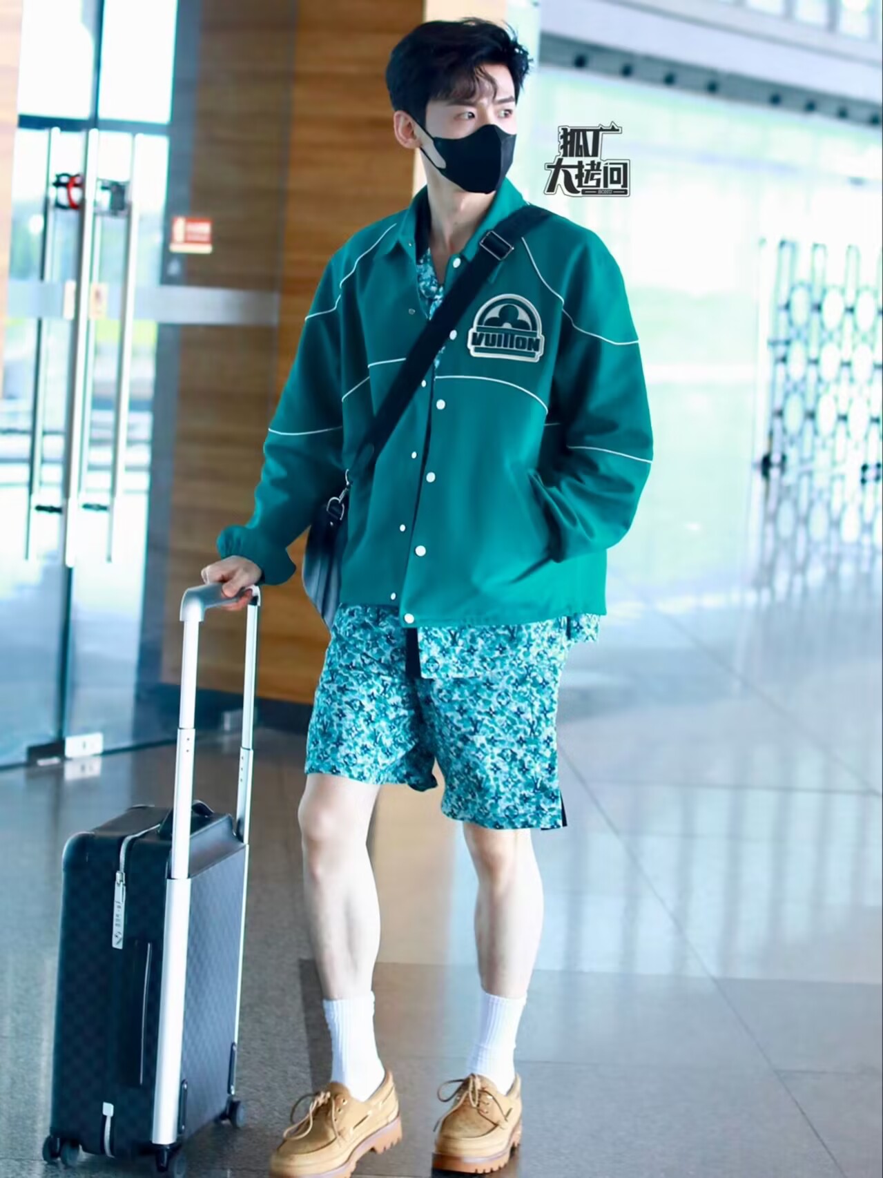 白敬亭外套系列穿搭,白敬亭现在就出发西装穿搭