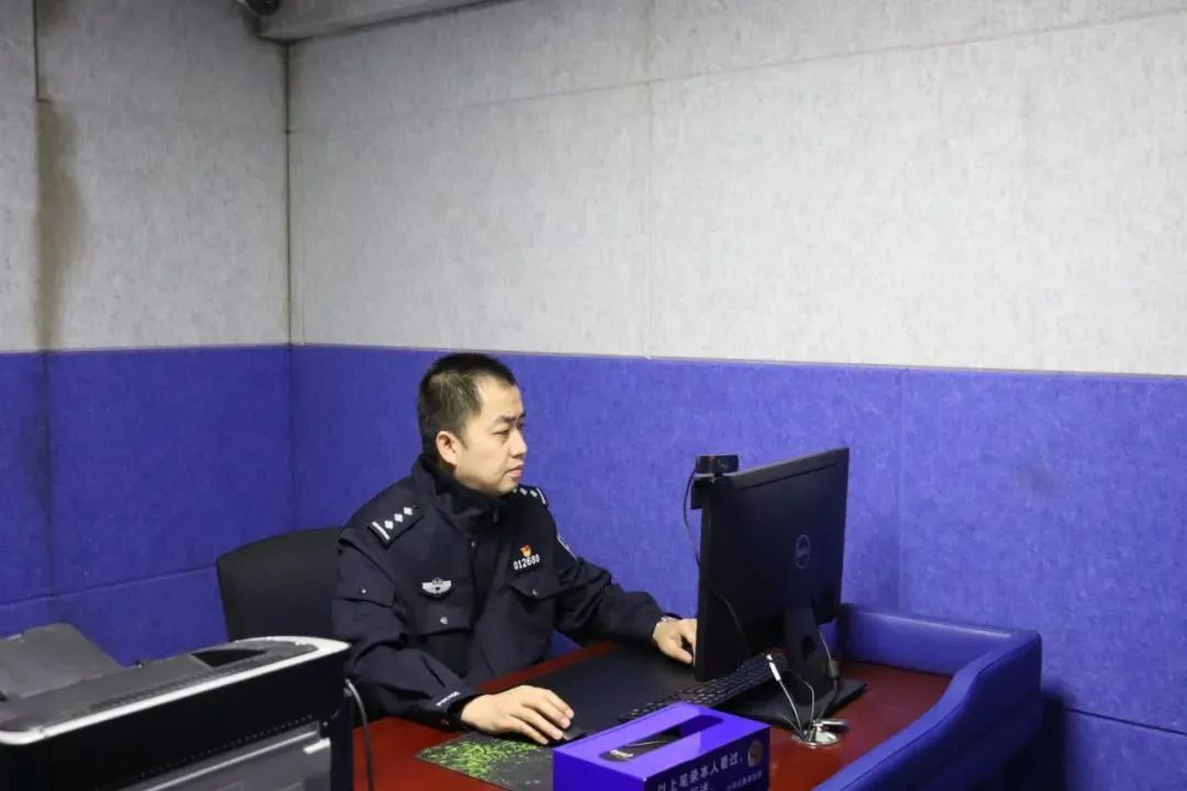 这位警察来告诉你,如何成为沙河“尖刀兵”