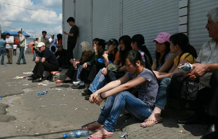 失去中国市场悔不当初！代工厂裁员不是尽头，耐克疯狂打折去库存