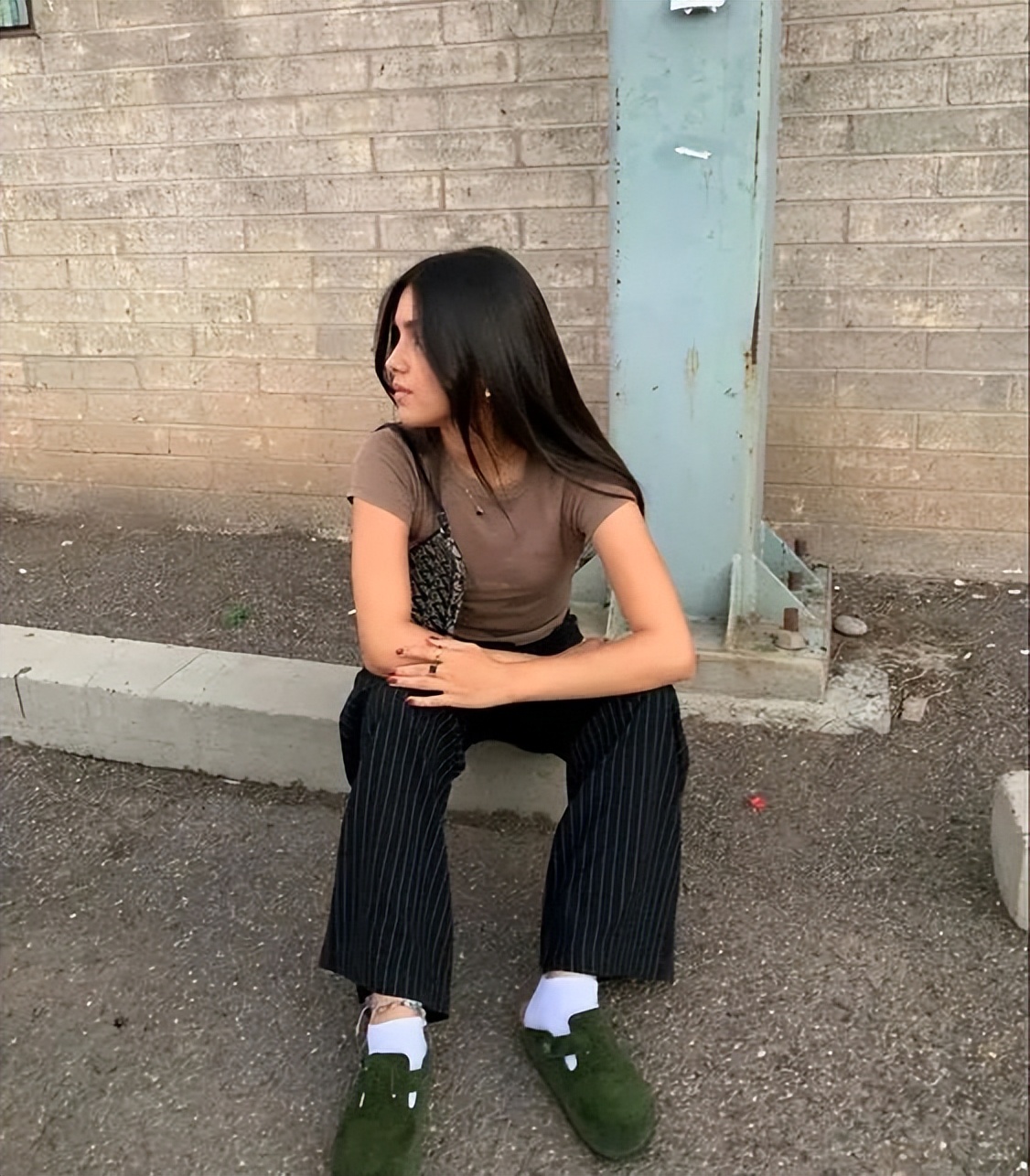 脚丑不敢穿凉鞋,脚特别臭不敢穿凉鞋