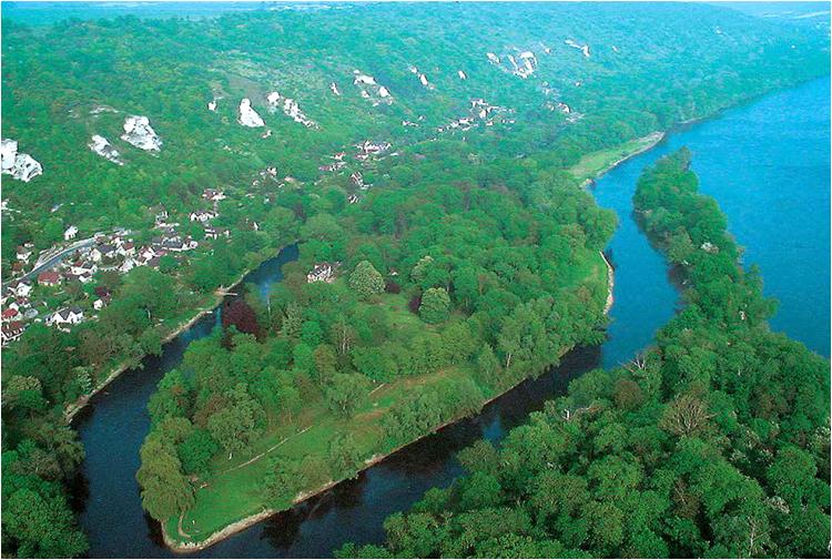 法国塞纳河畔美景,法国塞纳河畔两岸风光