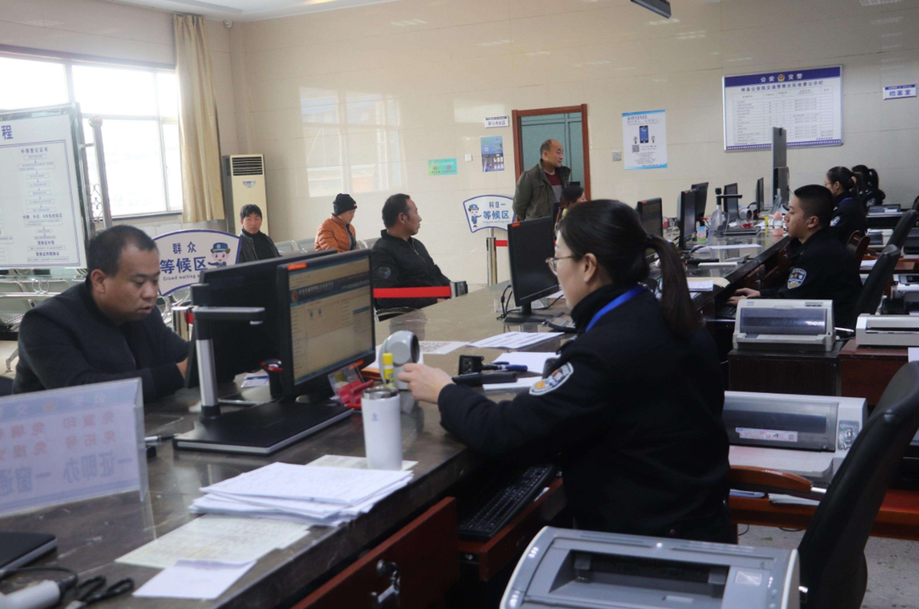 已上牌的车辆如何更换牌照,已上机动车号牌怎么换老家牌照