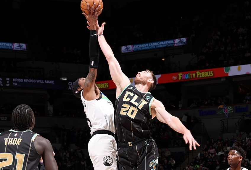 哈登27分准三双篮网胜骑士哈登,海沃德出战黄蜂凯尔特人