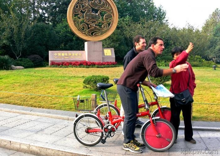 东南亚*彩博**业，为何都是中国人坑中国人?