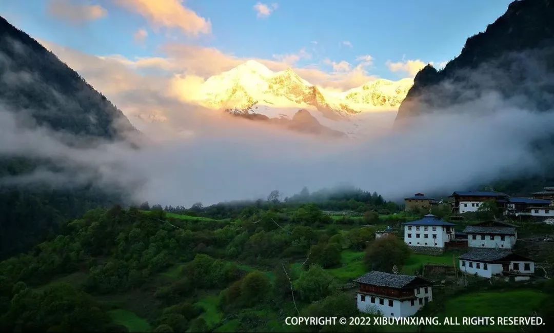 去雨崩村最好的季节,这辈子总要去趟雨崩村